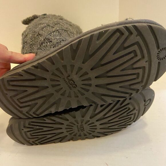 Ugg gray cardy knit boots gray size 6 - Picture 8 of 9